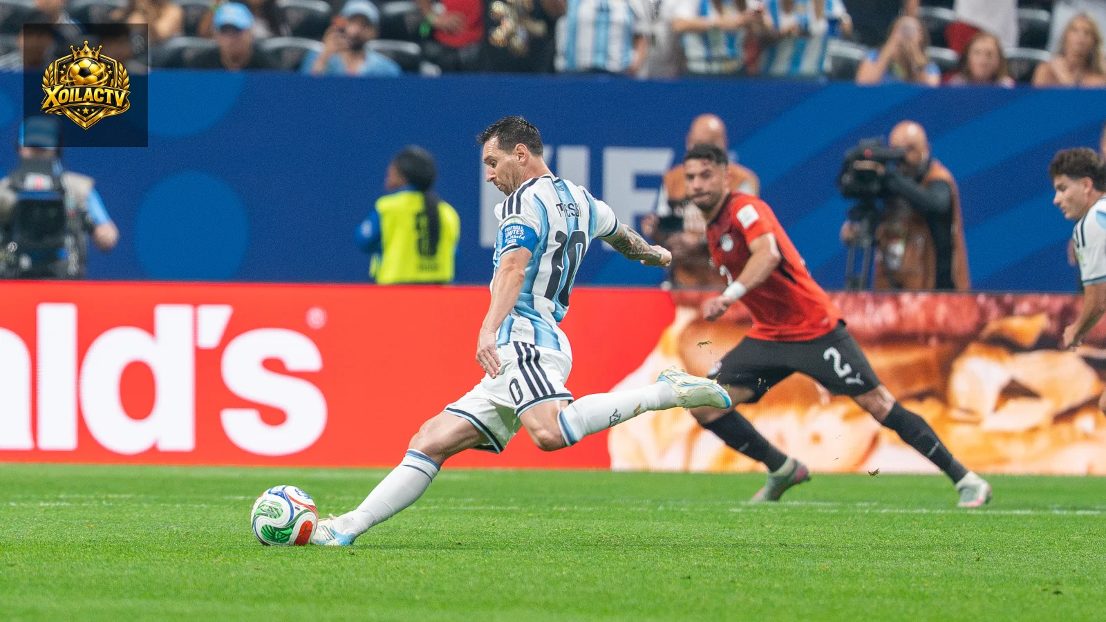 Lionel Messi trong một pha bóng cùng đội tuyển Argentina tại World Cup 2026
